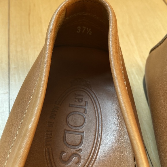 TOD’S shoes in Khaki - Picture 2 of 5